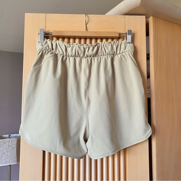 Lululemon Stretch High Rise Short 3.5" Trench - Picture 7 of 10